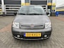 Fiat Panda 1.2 Presto | Deze Panda is echt van mijn oma geweest! |