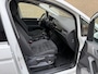 Volkswagen Touran 1.2 TSI 110pk Highline Business R-line 7-persoons | Trekhaak | Navigatie | Camera | Elektrische achterklep | Apple CarPlay | Climate control | Adaptieve cruise | Stoelverwarming | Volledig onderhouden