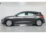 Ford Focus 1.0 EcoBoost Titanium Business | AGR Stoel | Climate Control | Keyless | Led | Cruise Control | Parkeersensoren | Lichtmetalen velgen | Dealer onderhouden | 1e Eigenaar
