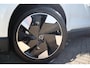 Volvo EX30 Single Motor Extended Range Plus 69 kWh | Warmtepomp | Trekhaak | Stoel/+Stuurwielverwarming |