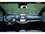 Volvo EX30 Single Motor Extended Range Plus 69 kWh | Warmtepomp | Trekhaak | Stoel/+Stuurwielverwarming |
