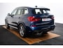 BMW X3 xDrive20d Launch Edition High Executive M Sport -  Panoramadak - PDC Voor/Achter - Sportstoelen - Elektrisch verwarmde voorstoelen - Harman Kardon -  Navigatiesysteem Professional - Ambiance verlichting -