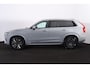 Volvo XC90 T8 Recharge AWD Ultra Bright - LONG RANGE - Panorama/schuifdak - IntelliSafe Assist & Surround - 360º Camera - Harman/Kardon audio - Adaptieve LED koplampen - Verwarmde voorstoelen, stuur & achterbank - Parkeersensoren voor & achter - Elektr. bedienb. voorstoelen met geheugen - Head up display - Draadloze tel. lader - Extra getint glas - 20' LMV