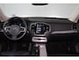 Volvo XC90 T8 Recharge AWD Ultra Bright - LONG RANGE - Panorama/schuifdak - IntelliSafe Assist & Surround - 360º Camera - Harman/Kardon audio - Adaptieve LED koplampen - Verwarmde voorstoelen, stuur & achterbank - Parkeersensoren voor & achter - Elektr. bedienb. voorstoelen met geheugen - Head up display - Draadloze tel. lader - Extra getint glas - 20' LMV