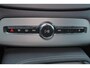 Volvo XC90 T8 Recharge AWD Ultra Bright - Panorama/schuifdak - IntelliSafe Assist & Surround - 360º Camera - Harman/Kardon audio - Adaptieve LED koplampen - Verwarmde voorstoelen, stuur & achterbank - Parkeersensoren voor & achter - Elektr. bedienb. voorstoelen met geheugen - Head up display - Draadloze tel. lader - Extra getint glas - 20' LMV