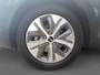 Kia e-Niro DynamicPlusLine 64 kWh | Trekhaak | Stoel en stuurverwarming | Schuifdak | Navigatie | Camera | Getinte ramen achter | Apple Carplay / Android Auto |