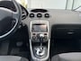 Peugeot 308 1.6 VTi Sublime 5-Deurs Automaat 120 PK. Mooie en fijn rijdende auto !!! Alle keuringen toegestaan !!