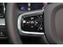 Volvo XC60 T6 Recharge AWD Plus Dark - LONG RANGE - Panorama/schuifdak - IntelliSafe Assist & Surround - 360º Camera - Harman/Kardon audio - Adaptieve LED koplampen - Verwarmde voorstoelen, stuur & achterbank - Elektr. bedienb. voorstoelen met geheugen - Parkeersensoren voor & achter - Draadloze tel. lader - Extra getint glas - 19' LMV
