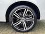 Volvo XC60 2.0 T8 Twin Engine AWD R-Design 392pk Panoramadak / Camera / 21inc Velgen