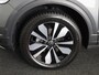 Volkswagen T-Roc 1.0 TSI Life Edition GOAL 115 PK | Private lease vanaf € 519,- pm | Navigatie | automatische Airco | Parkeer assistent |