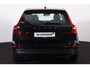 Volvo XC60 T5 Momentum - Intellisafe surround - Verwarmbare voorstoelen - Parkeersensoren voor en achter - camera achter - Cruise Control - Climate Control - Apple® CarPlay - Android Auto - Licht- & regensensor - 18' LMV - City Safety