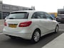 Mercedes-Benz B-klasse 180 Automaat 122PK Ambition Airco Cruise Control Navigatie LED PDC V+A 2 Sleutels + Boekjes aanwezig