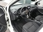 Mercedes-Benz B-klasse 180 Automaat 122PK Ambition Airco Cruise Control Navigatie LED PDC V+A 2 Sleutels + Boekjes aanwezig