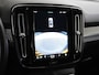 Volvo XC40 Recharge P8 408pk 660Nm AWD R-Design Warmtepomp SOH 90% Leder/Alcantara Camera Adap.Cruise Apple Carplay Android Auto Stoelverwarming DAB Bluetooth Led Elek.Achterklep Google-Maps Keyless 1e Eigenaar Origineel Nederlandse Auto €55.260 nieuw 1500kg-Trekvermogen 660Nm 4,9sec 0-100