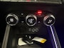 Renault Clio 1.0 TCe Intens NAVI AIRCO CAMERA PARKEERSENSOREN CRUISE CONTROLE APPLE CARPLAY ANDROID AUTO LM VELGEN UNIEK PAS 8000KM ORGINEEL NEDERLANDSE