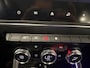 Renault Clio 1.0 TCe Intens NAVI AIRCO CAMERA PARKEERSENSOREN CRUISE CONTROLE APPLE CARPLAY ANDROID AUTO LM VELGEN UNIEK PAS 8000KM ORGINEEL NEDERLANDSE
