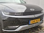 Hyundai Ioniq 5 Connect+ AWD 77.4 kWh Automaat / Origineel NL auto / HUD / Stuur-, en Stoelverwarming / Allseason beanden / Trekgewicht 1600 Kg / Elektrische achterklep / Bose Audio Systeem / Apple Carplay Android Auto / Navigatie / Achteruitrijcamera /