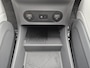 Hyundai Ioniq 5 Connect+ AWD 77.4 kWh Automaat / Origineel NL auto / HUD / Stuur-, en Stoelverwarming / Allseason beanden / Trekgewicht 1600 Kg / Elektrische achterklep / Bose Audio Systeem / Apple Carplay Android Auto / Navigatie / Achteruitrijcamera /