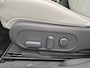 Hyundai Ioniq 5 Connect+ AWD 77.4 kWh Automaat / Origineel NL auto / HUD / Stuur-, en Stoelverwarming / Allseason beanden / Trekgewicht 1600 Kg / Elektrische achterklep / Bose Audio Systeem / Apple Carplay Android Auto / Navigatie / Achteruitrijcamera /