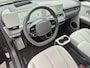 Hyundai Ioniq 5 Connect+ AWD 77.4 kWh Automaat / Origineel NL auto / HUD / Stuur-, en Stoelverwarming / Allseason beanden / Trekgewicht 1600 Kg / Elektrische achterklep / Bose Audio Systeem / Apple Carplay Android Auto / Navigatie / Achteruitrijcamera /