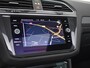 Volkswagen Tiguan 1.5 TSI R-Line Business+ | Electrische stoelen met geheugen | Elektrisch bedienbare achterklep met sensorsturing | Elektrisch glazen panorama-dak
