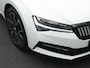 Skoda Superb Combi 1.4 TSI 218 pk DSG iV Business Edition | Matrix LED koplampen | Stoel-/achterbankverwarming | Geheugenstoelen | Standkachel | 18 inch