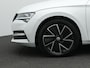 Skoda Superb Combi 1.4 TSI 218 pk DSG iV Business Edition | Matrix LED koplampen | Stoel-/achterbankverwarming | Geheugenstoelen | Standkachel | 18 inch