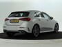 Mercedes-Benz A-klasse 160 Business Solution AMG | Parkeerpakket met Camera | Cruise Controle | LED Verlichting | Navigatie | Inclusief 24 maanden Mercedes-Benz Certified garantie voor Europa.