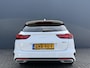 Kia Ceed Sw 1.5 T-GDi 140pk GT-Line | Glazen schuif-/kanteldak | Gt line Interieur | Stoel & Stuurverwarming