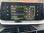 Peugeot 2008 1.2 Turbo 130 pk Automaat Allure Pack Navigatie* Carplay Keyless Camera 17 inch Velgen Stoelverwarming ACC I-Cockpit Getint Glas Distributieriem is vervangen