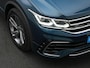 Volkswagen Tiguan 1.4 TSI eHybrid R-Line Business+ | Panoramadak | IQ Light | Trekhaak | Lederen bekleding ‘Vienna’ | Rondomzicht camera | Park Assist | Side Assist | 19 inch