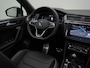 Volkswagen Tiguan 1.4 TSI eHybrid R-Line Business+ | Panoramadak | IQ Light | Trekhaak | Lederen bekleding ‘Vienna’ | Rondomzicht camera | Park Assist | Side Assist | 19 inch