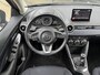 Mazda 2 1.5 Skyactiv-G Luxury 1e EIGENAAR | NED. AUTO| DEALER ONDERHOUDEN | * 6 JAAR GARANTIE | PARKEERSENSOREN ACHTER | CARPLAY | STOEL- EN STUURVERWARMING | CLIMATE CONTROL | KEYLESS |