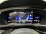 Volkswagen T-Cross 1.5 TSI R-Line / AUTOMAAT/ FABRIEKSGARANTIE T/M 2-2027/ TREKHAAK/ 2X R-LINE/ APP-CONNECT/ NAVI/ MATRIX/ ADAPT. CRUISE/ PARK. SENSOREN + CAMERA/ CLIMA/ STOEL VERWARM./ 17" LMV