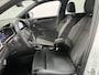 Volkswagen T-Roc 1.5 TSI R-Line / AUTOMAAT/ FABRIEKSGARANTIE T/M 2-2027/ TREKHAAK AFNEEMBAAR/ FABRIEKSGARANTIE/ ALCANTARA/ ADAPT. CRUISE/ APP-CONNECT/ NAVI/ MATRIX/ RIJ-MODI/ PARK. SENSOREN + CAMERA/ STOEL VERWARM.