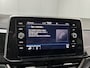 Volkswagen T-Roc 1.5 TSI R-Line / AUTOMAAT/ FABRIEKSGARANTIE T/M 2-2027/ TREKHAAK AFNEEMBAAR/ FABRIEKSGARANTIE/ ALCANTARA/ ADAPT. CRUISE/ APP-CONNECT/ NAVI/ MATRIX/ RIJ-MODI/ PARK. SENSOREN + CAMERA/ STOEL VERWARM.