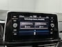 Volkswagen T-Roc 1.5 TSI R-Line / AUTOMAAT/ FABRIEKSGARANTIE T/M 2-2027/ TREKHAAK AFNEEMBAAR/ ADAPT. CRUISE/ MATRIX/ NAVI/ APP-CONNECT/ RIJ-MODI/ STOEL VERWARM./ PARK. SENSOREN + CAMERA