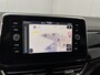 Volkswagen T-Roc 1.5 TSI R-Line / AUTOMAAT/ FABRIEKSGARANTIE T/M 2-2027/ TREKHAAK AFNEEMBAAR/ ADAPT. CRUISE/ MATRIX/ NAVI/ APP-CONNECT/ RIJ-MODI/ STOEL VERWARM./ PARK. SENSOREN + CAMERA