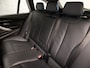 BMW 3-Serie Touring 318i M Sport Shadow Line Automaat (DRAADLOOS APPLE CARPLAY, M PAKKET, DEALER ONDERHOUDEN, GROOT NAVI, LEDER, VIRTUAL COCKPIT, GETINT GLAS, ELEK ACHTERKLEP, CRUISE, NIEUWE APK, NIEUWSTAAT)