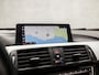 BMW 3-Serie Touring 318i M Sport Shadow Line Automaat (DRAADLOOS APPLE CARPLAY, M PAKKET, DEALER ONDERHOUDEN, GROOT NAVI, LEDER, VIRTUAL COCKPIT, GETINT GLAS, ELEK ACHTERKLEP, CRUISE, NIEUWE APK, NIEUWSTAAT)