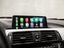 BMW 3-Serie Touring 318i M Sport Shadow Line Automaat (DRAADLOOS APPLE CARPLAY, M PAKKET, DEALER ONDERHOUDEN, GROOT NAVI, LEDER, VIRTUAL COCKPIT, GETINT GLAS, ELEK ACHTERKLEP, CRUISE, NIEUWE APK, NIEUWSTAAT)