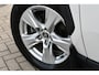 Toyota RAV4 2.5 Active Limited Automaat 218pk | PDC vóór- & achter | Draadloos opladen | Achteruitrijcamera | Bluetooth |