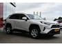 Toyota RAV4 2.5 Active Limited Automaat 218pk | PDC vóór- & achter | Draadloos opladen | Achteruitrijcamera | Bluetooth |