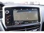 Peugeot 208 1.2 PureTech Signature / Carplay / Navi / Trekhaak / Airco / 17" LM / PDC