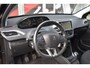 Peugeot 208 1.2 PureTech Signature / Carplay / Navi / Trekhaak / Airco / 17" LM / PDC