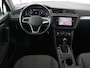 Volkswagen Tiguan 1.4 TSI eHybrid R-Line Business | Panoramadak | Trekhaak | Stoelverwarming | head-up display | Carplay | Cruise Control Adaptief | LMV 17 |