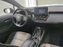 Toyota Corolla Touring Sports 2.0 Hybrid 184 pk Trek Auto. Navigatie Apple Carplay/Android Auto Camera Adaptive Cruise Control Stoelverwarming Virtual Cockpit Lichtmetalen velgen Climate Control Getinte ramen