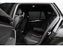 BMW 5-Serie Touring 530e luxury line|Luchtvering|Apple CarPlay|trekhaak|Stoelverwarming|