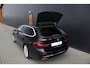BMW 5-Serie Touring 530e luxury line|Luchtvering|Apple CarPlay|trekhaak|Stoelverwarming|