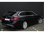 BMW 5-Serie Touring 530e luxury line|Luchtvering|Apple CarPlay|trekhaak|Stoelverwarming|